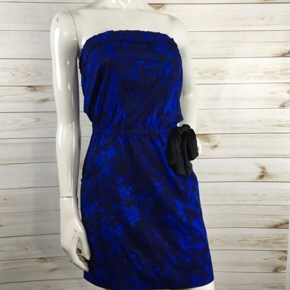 UO Staring at Stars Strapless Cinched Dress